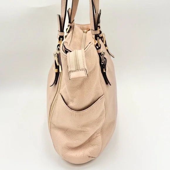 MICHAEL MICHAEL KORS Leather Shoulder Bag, EUC - Picture 4 of 11